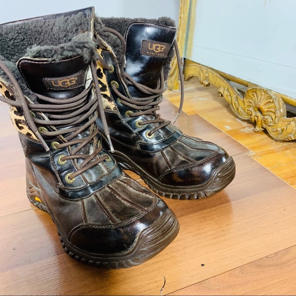 Ugg winter waterproof leather and wool boots - Picture 2 of 11